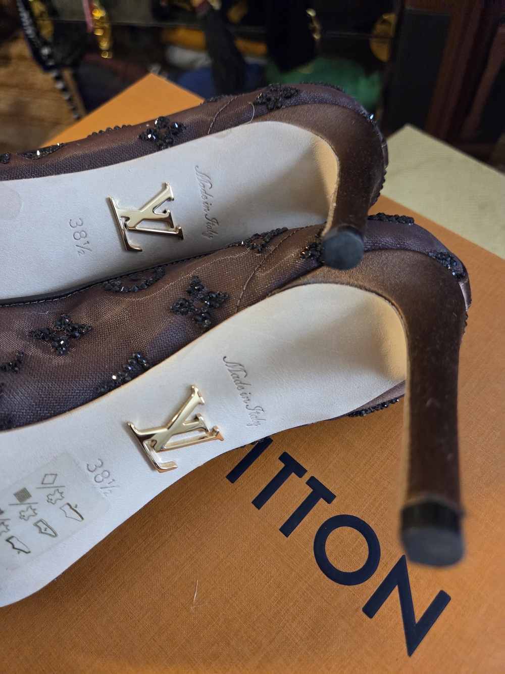 Authentic Louis Vuitton Brown Gala Pump - Picture 6 of 15